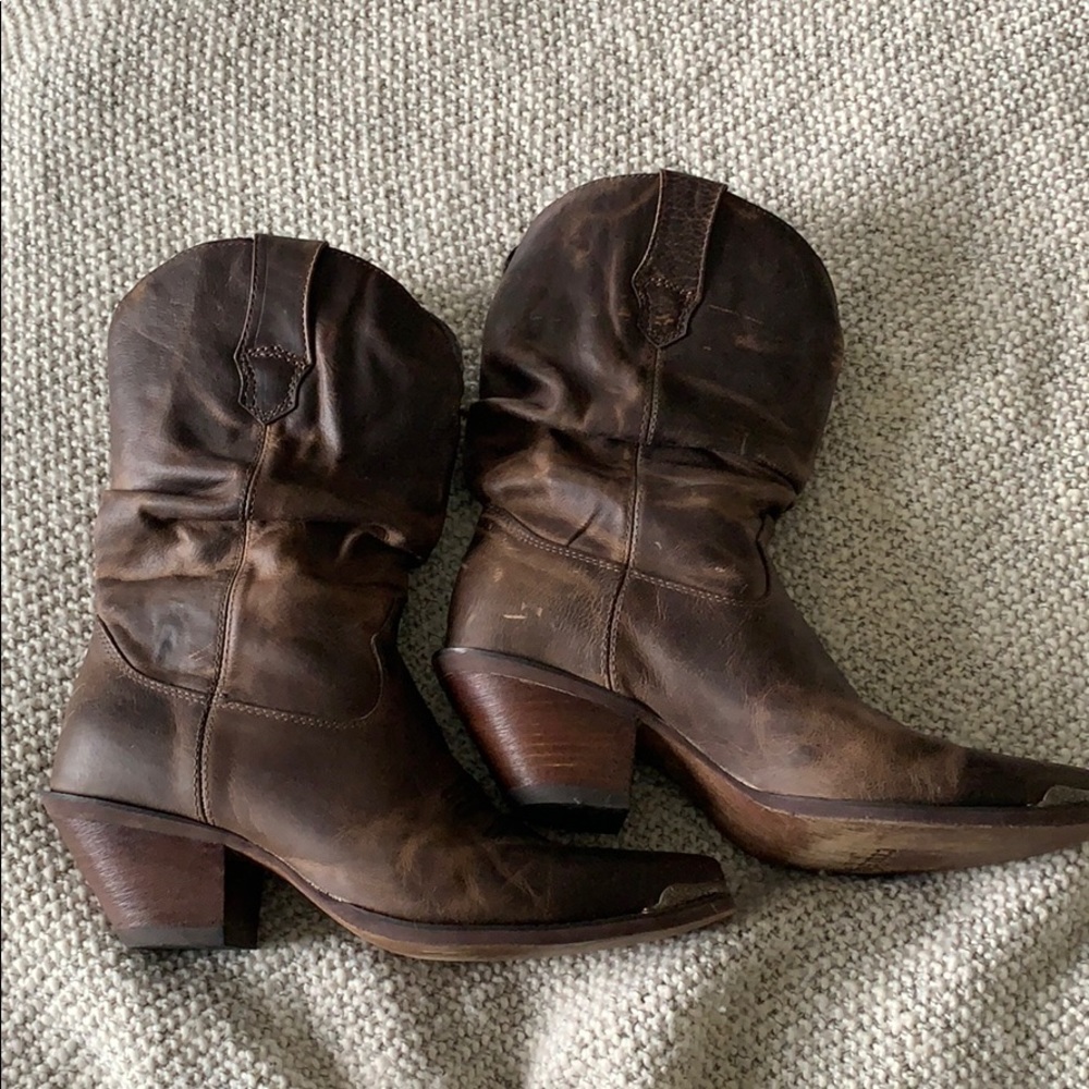 Boots - Picture 2 of 7